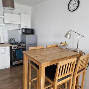https://jakuba-wejhera-5c-10-apartment.gdanskhotel.org